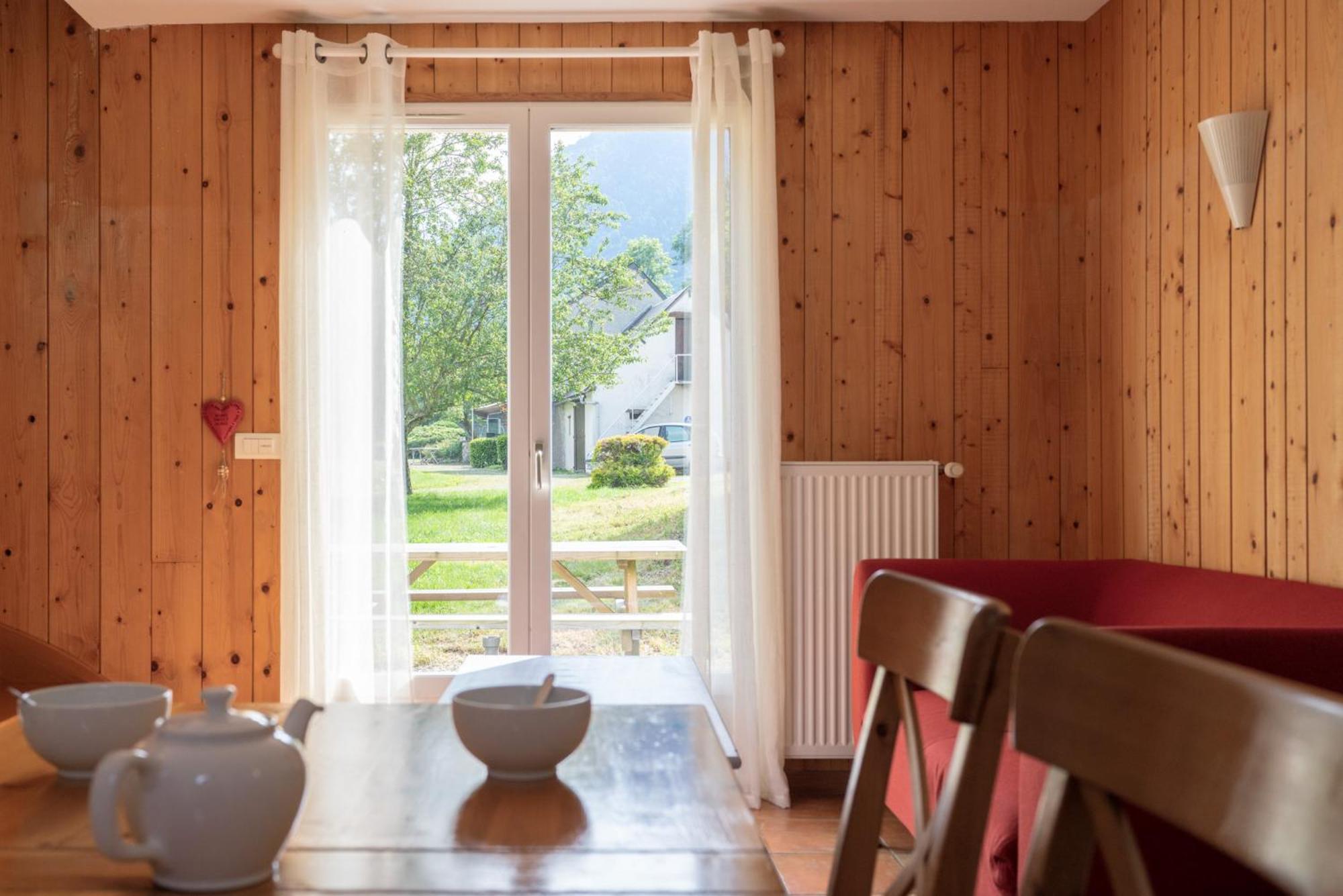 Hotel Domaine de Ramonjuan Bagnères-de-Bigorre Habitación foto