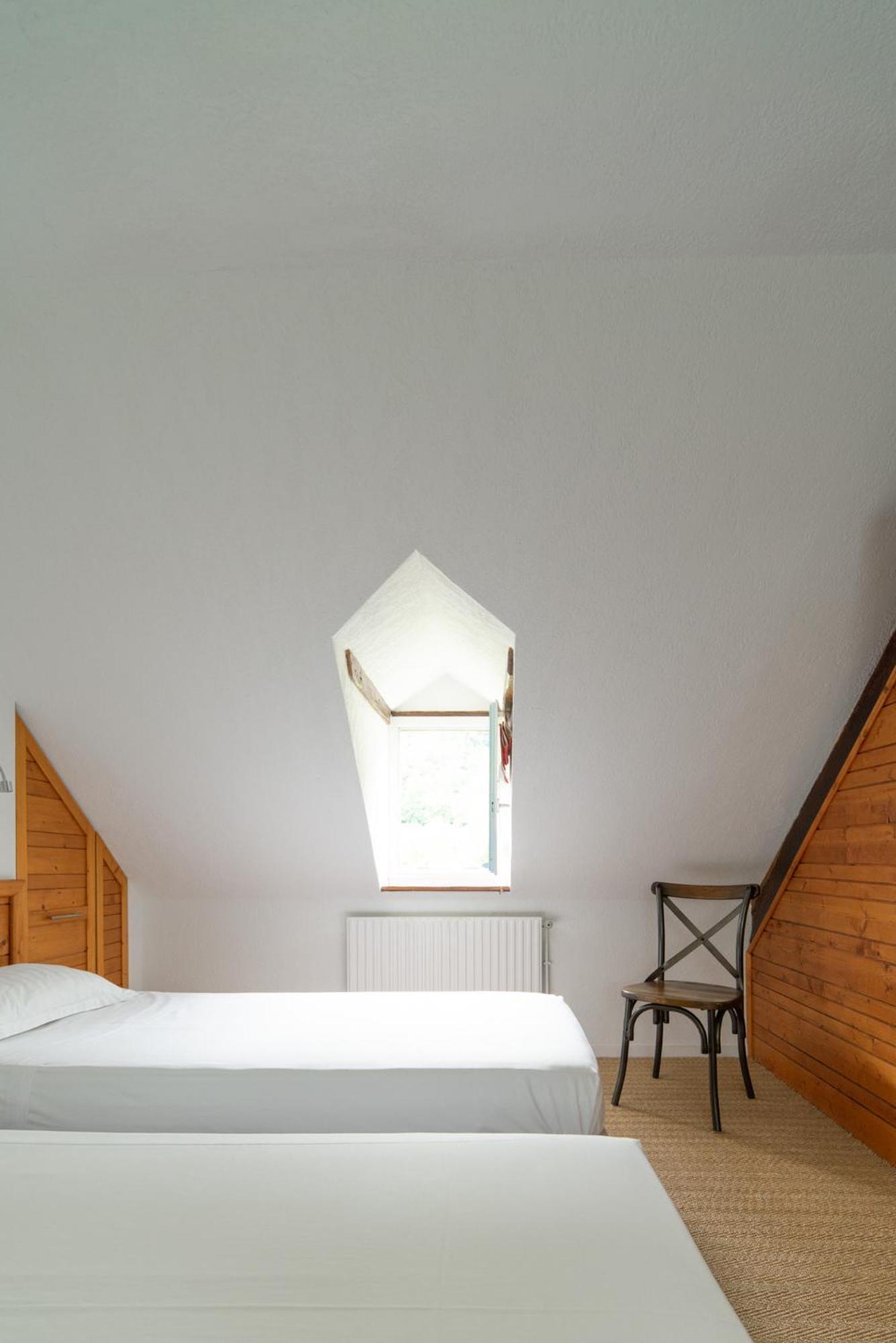 Hotel Domaine de Ramonjuan Bagnères-de-Bigorre Habitación foto