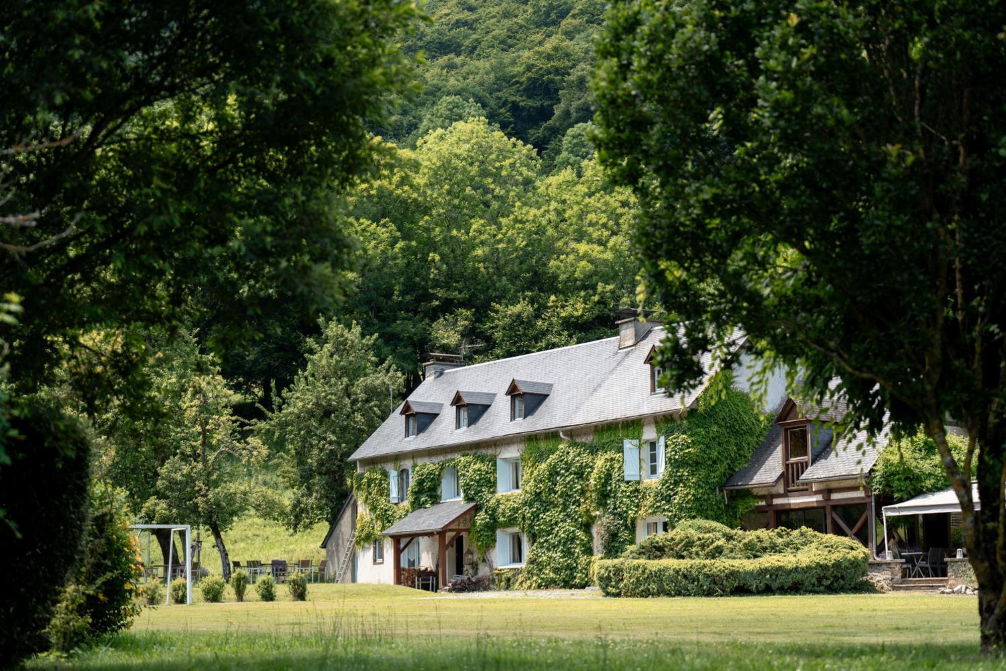 Hotel Domaine de Ramonjuan Bagnères-de-Bigorre Exterior foto